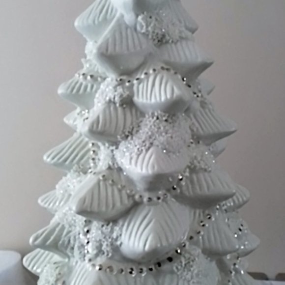 Vintage Ceramic 10" Christmas Tree Music Box ~ Breast Cancer Research Foundation - Picture 4 of 14